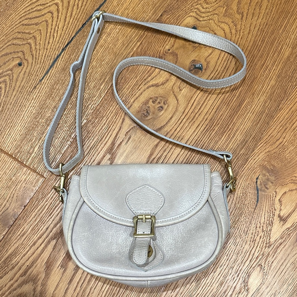JW Hulme Legacy shoulder/crossbody bag - light tan bag - gold tone hardware